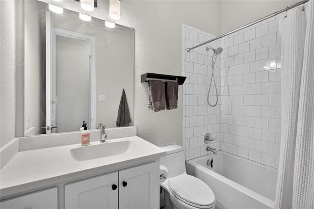 2304 Westlake, Court Carrollton, TX photo 11