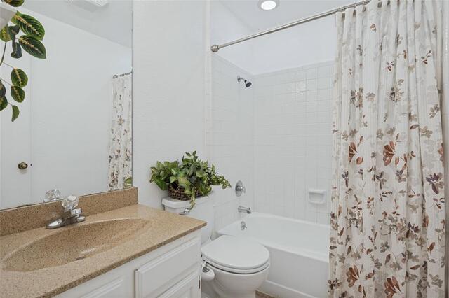 1730 Glencairn, Lane Lewisville, TX photo 13