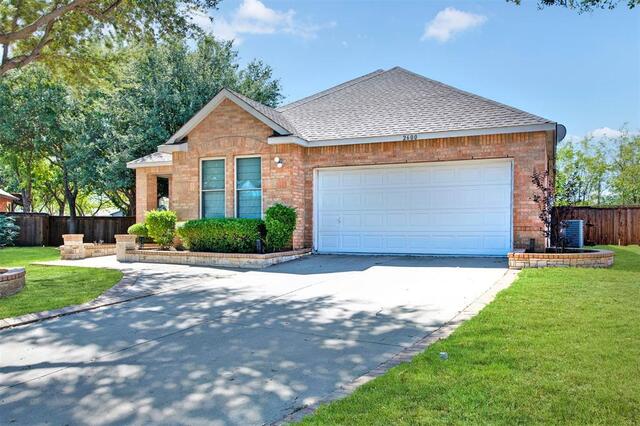 2600 Winterberry Lane, Little Elm, TX photo 2