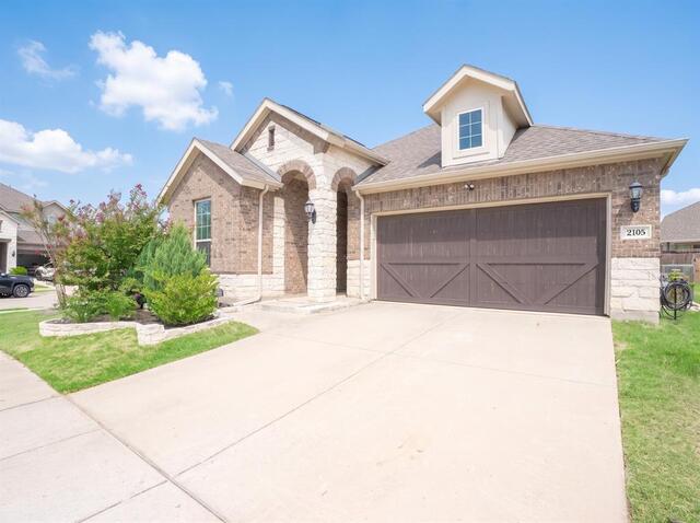2105 Ella, Lane Carrollton, TX photo 2