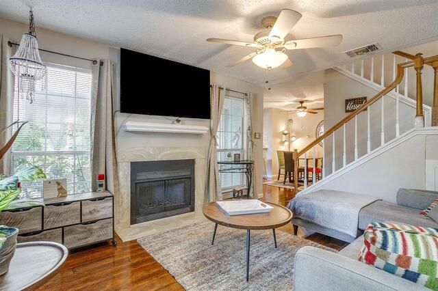 1430 Meadowood Village Drive, Fort Worth, TX image
