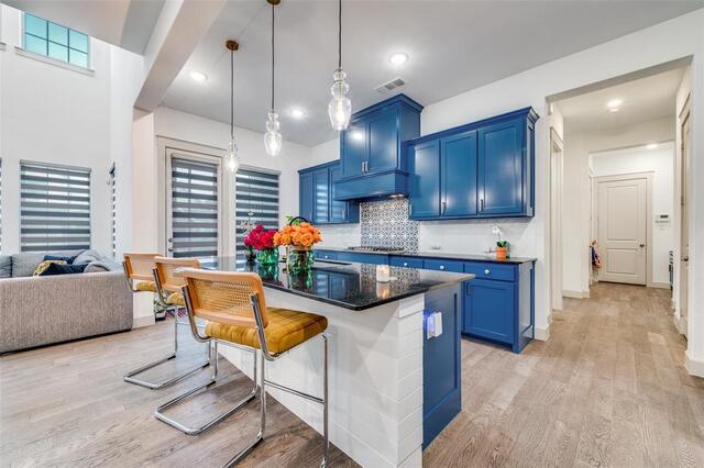 12995 Yale, Court Frisco, TX photo 5
