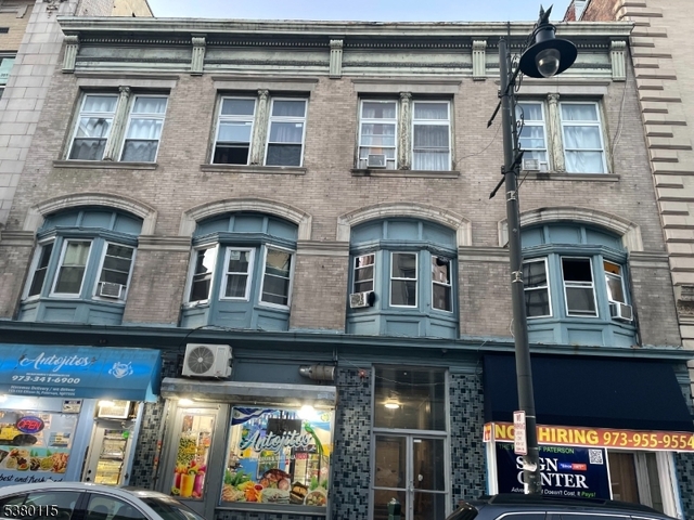 153 Ellison St, Paterson, NJ 07505