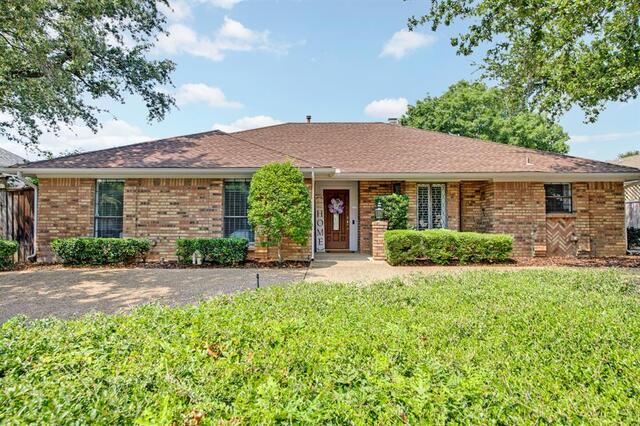 2409 Glen Morris, Road Carrollton, TX photo 3