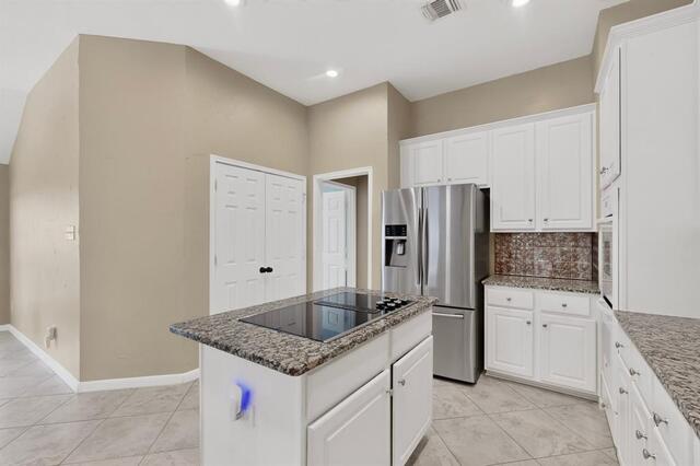 605 Oak Hollow Lane, Flower Mound, TX photo 16