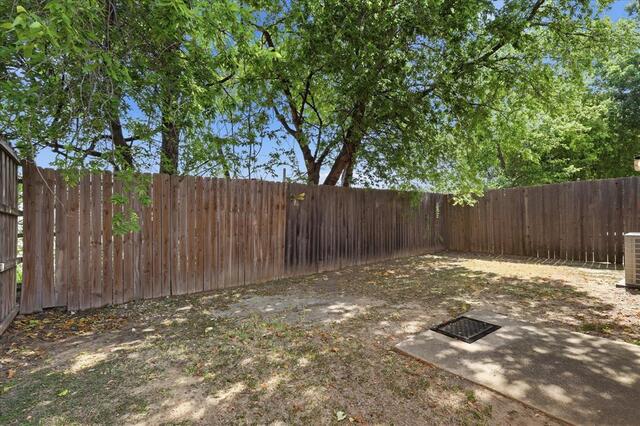 1367 Mimosa, Lane Lewisville, TX photo 25