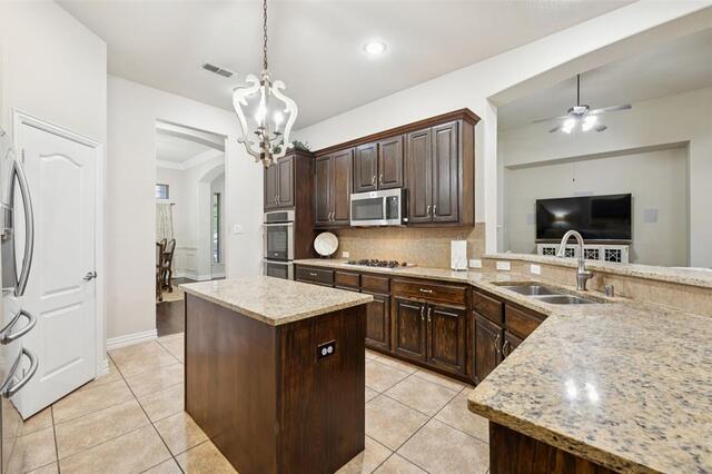 520 Unbridled, Lane Keller, TX photo 9