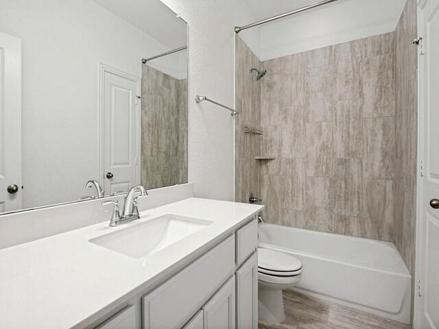 1024 Thomas, Place Carrollton, TX photo 16