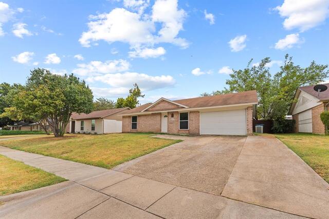 1326 Kingston, Drive Lewisville, TX photo 9