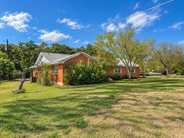 1105 Oak Drive, Flower Mound, TX photo 2