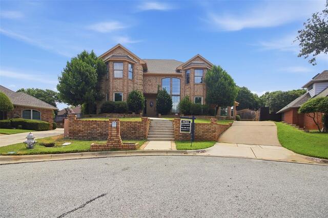 6701 Mt Vernon Court, Arlington, TX image