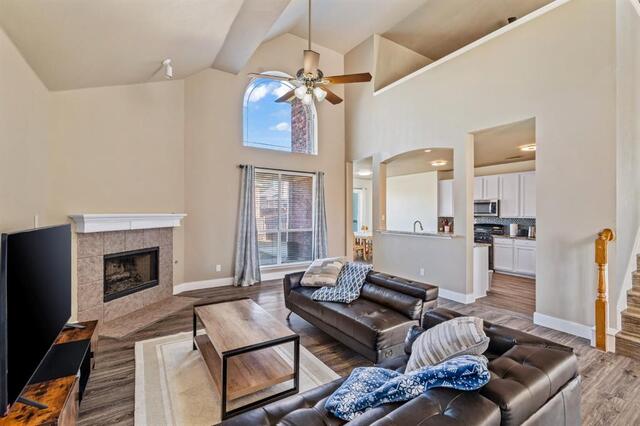 1464 Summerhill, Drive Carrollton, TX photo 3