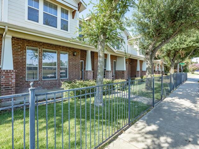 172 High School, Drive Lewisville, TX photo 3
