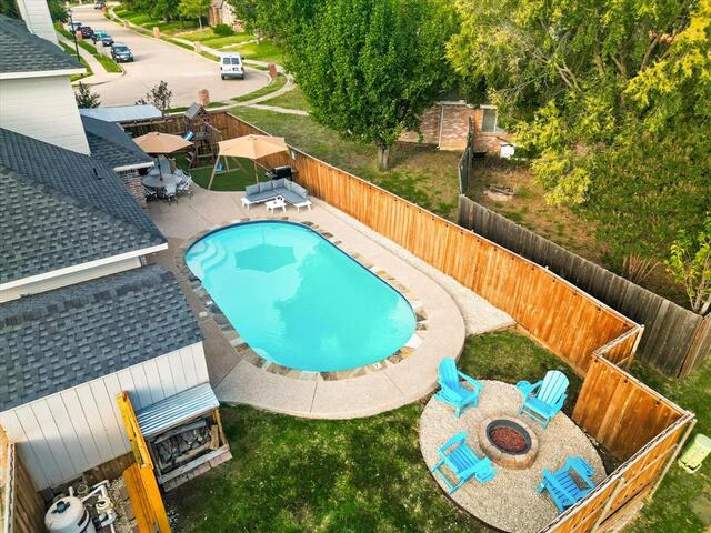 537 Purdue, Drive Lewisville, TX photo 4