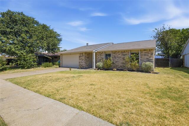 5661 Pearce Street, The Colony, TX photo 3