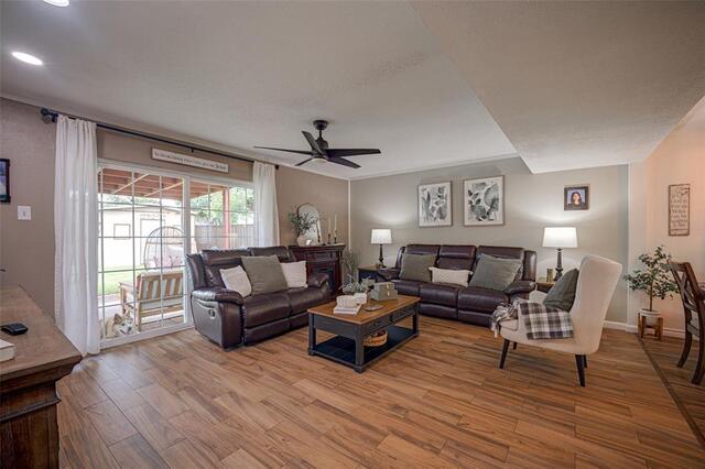 2916 Lockwood, Drive Carrollton, TX photo 5