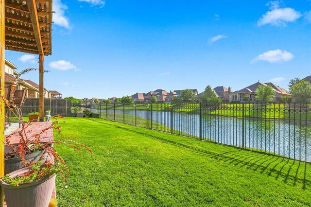 8225 Bonny Bank, The Colony, TX photo 24