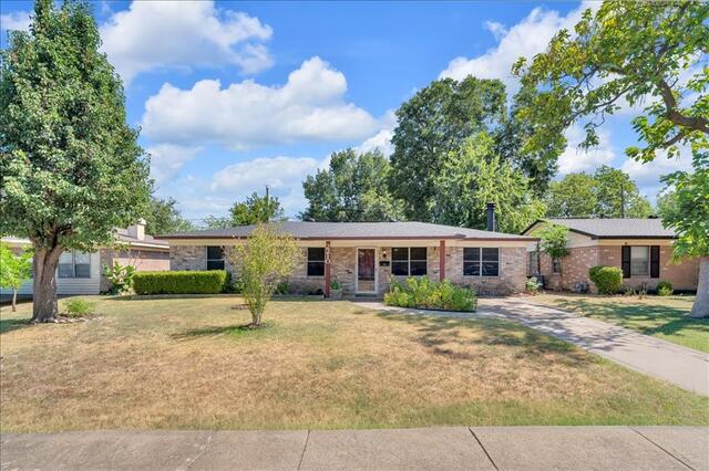 2210 Starlite Lane, Irving, TX image