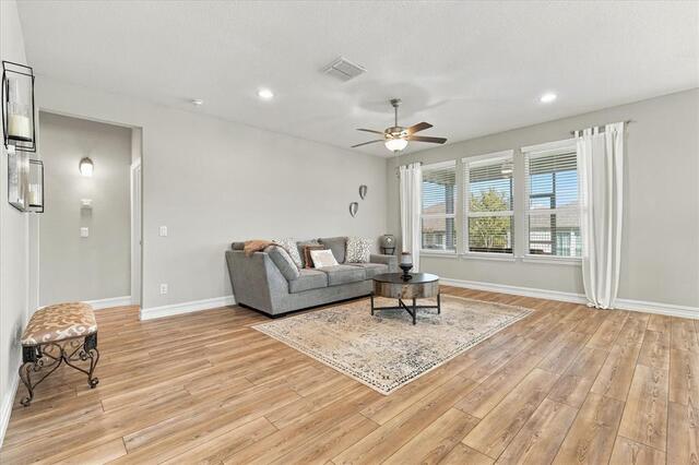 965 Memorial Drive, Little Elm, TX photo 9
