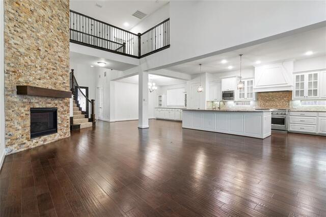 1009 Peacock, Boulevard Carrollton, TX photo 8
