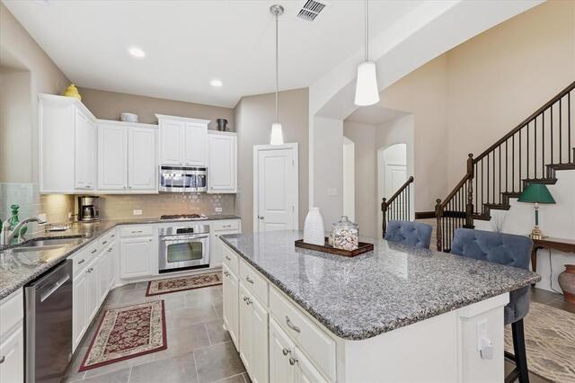 2713 Cole Castle, Drive Lewisville, TX photo 4