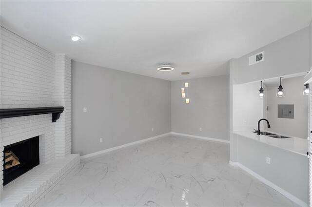 2835 Keller Springs Road, 903 Carrollton, TX photo 3