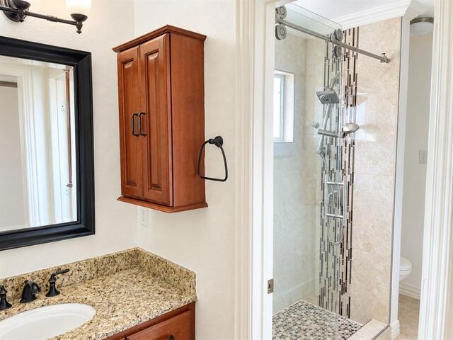 3832 Leon, Drive Carrollton, TX photo 16