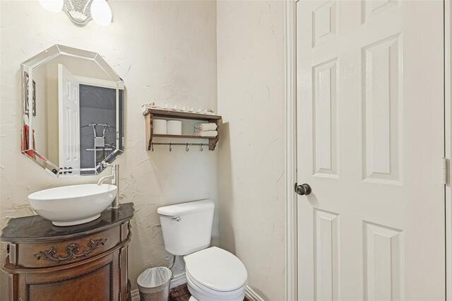 2404 Creek Ridge, Drive McKinney, TX photo 15