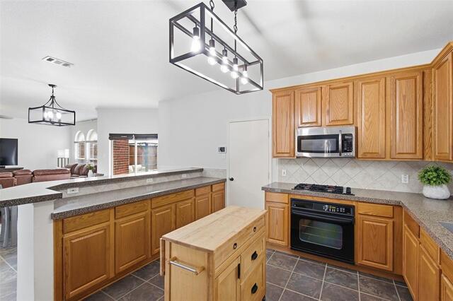 5609 Norris Drive, The Colony, TX photo 9