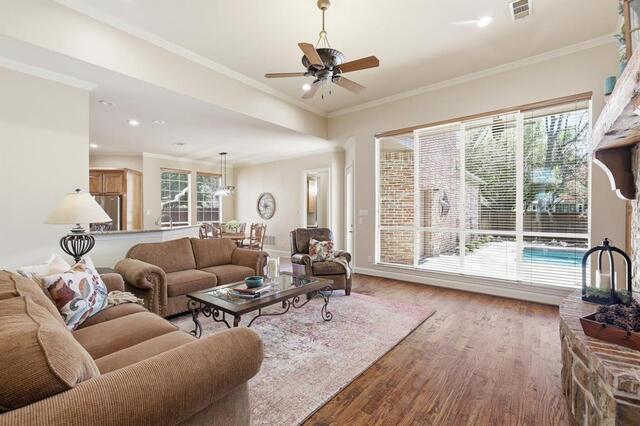 4629 Manor Way, Flower Mound, TX photo 6