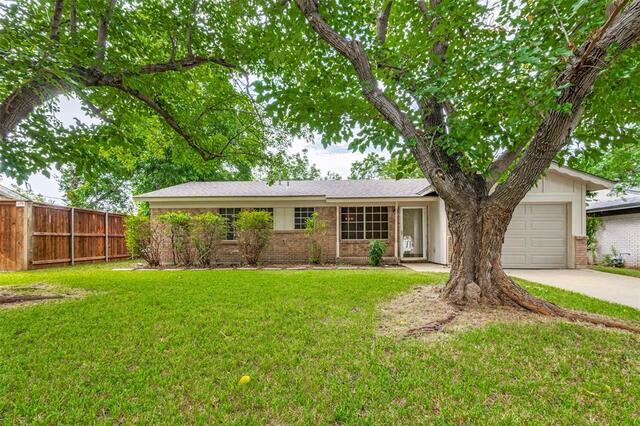 705 W Cedar Street, Hurst, TX image