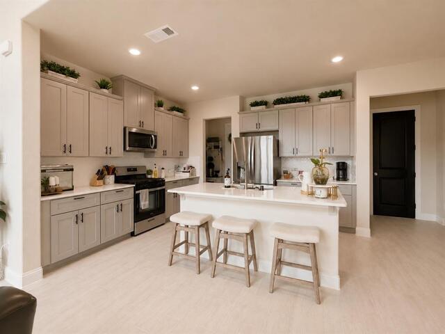 585 Hutchinson, Lane Lewisville, TX photo 5