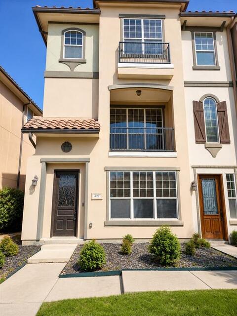 627 Senda 58, Irving, TX image