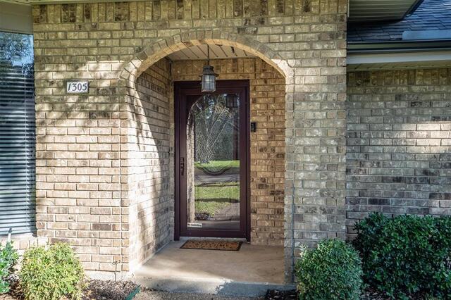 1305 Stonewood, Drive Carrollton, TX photo 4