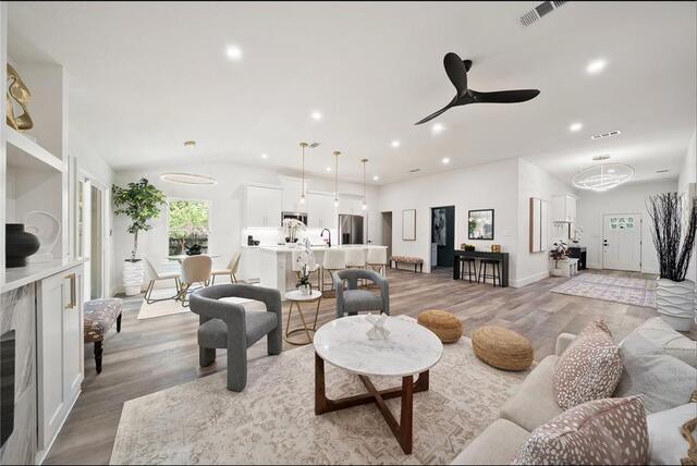 1309 Shady Hollow, Euless, TX image
