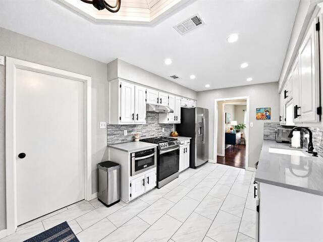2136 Goldfinch, Drive Lewisville, TX photo 6