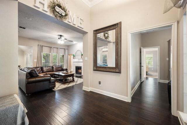400 Watters Crossing, Court Allen, TX photo 6