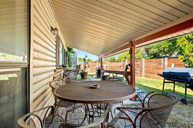 5644 Twitty Street, The Colony, TX photo 5
