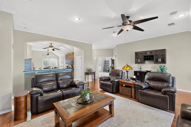 11100 La Jolla, Way Denton, TX photo 7