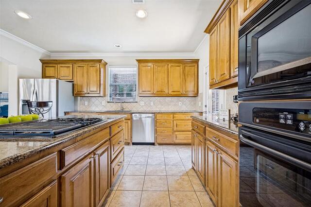 205 Thistle, Ridge Denton, TX photo 12