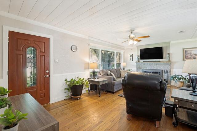 1515 Francis, Street Carrollton, TX photo 5