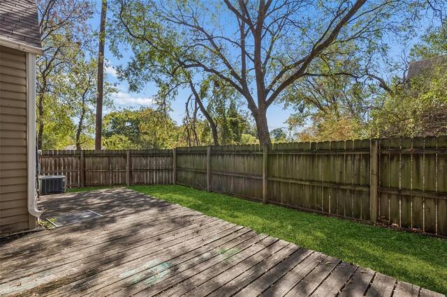 503 W Sycamore, Street Denton, TX photo 24