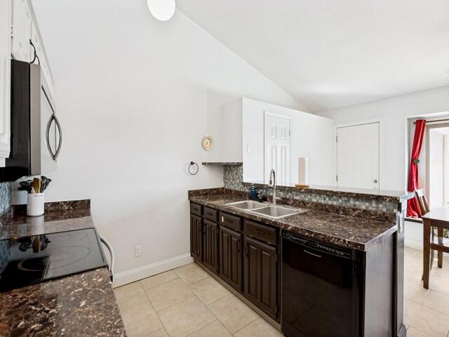 4505 Queen Circle, The Colony, TX photo 6