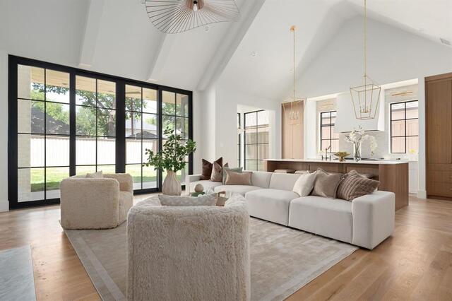 9027 Daytonia Avenue, Dallas, TX image