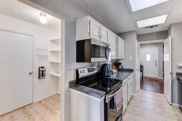 1730 Glencairn, Lane Lewisville, TX photo 14