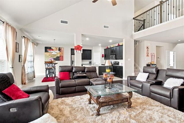 1013 Goldenrod Lane, Little Elm, TX photo 11