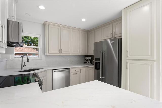 332 College Street, S Keller, TX photo 11