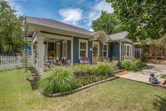 607 W Parkway, Street Denton, TX photo 3