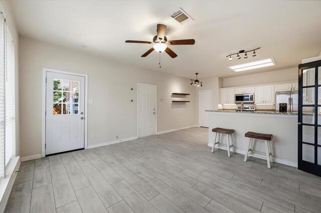 2203 Meadowstone, Drive Carrollton, TX photo 14