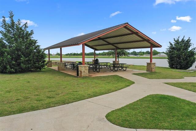 5201 Woodway, Drive Denton, TX photo 9